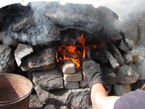 Nuk Tessli's stone oven