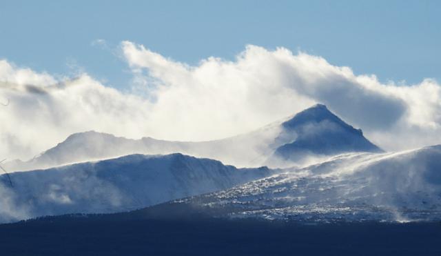 snow blowing from Perkins Peak