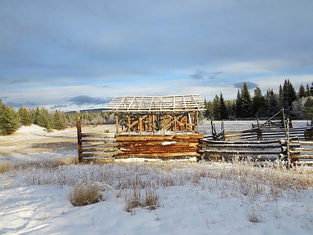 the little barn at Ginty Creek