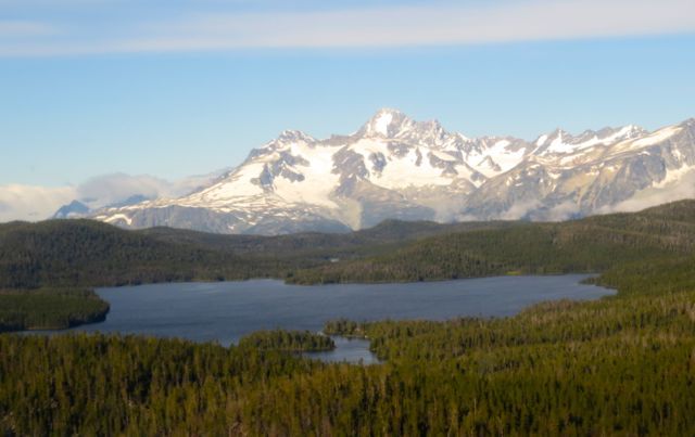 4 cabins in foreground