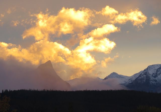 8 finger peak sunset